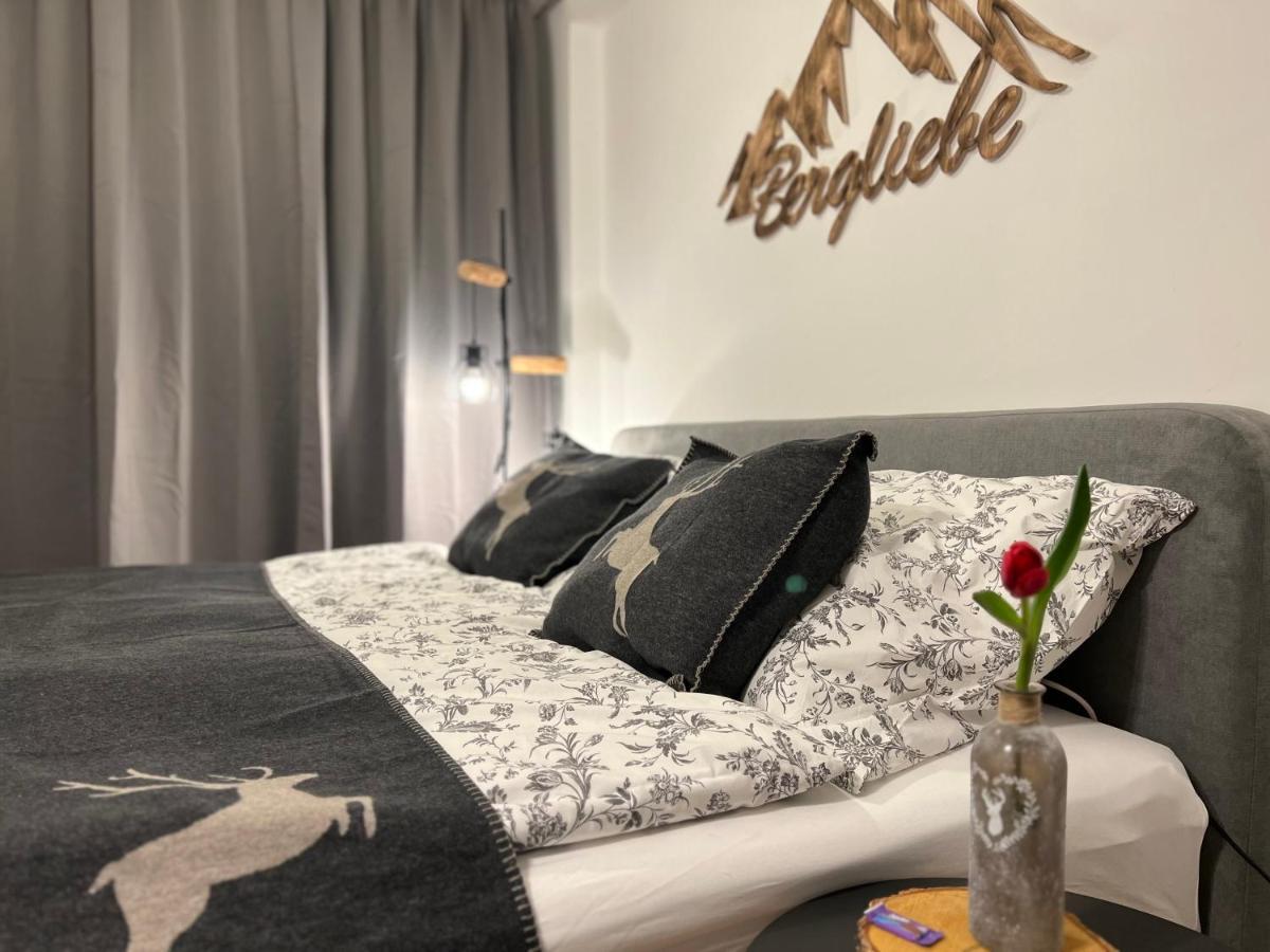 Wolfgangsee Ferienappartement „Bergliebe“ Щробл Екстериор снимка